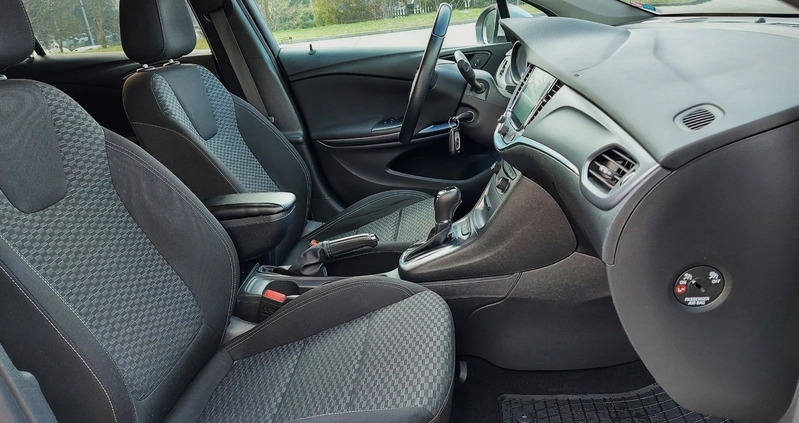 Opel Astra cena 39900 przebieg: 143000, rok produkcji 2016 z Łowicz małe 704